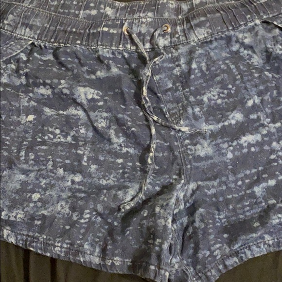 Shorts - Picture 2 of 2